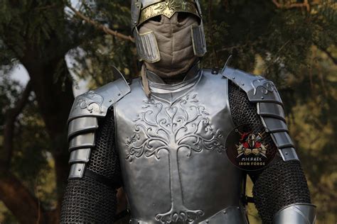 Armor .